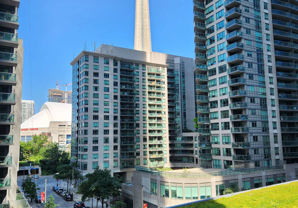 12-york-street-toronto-ontario-c13421432