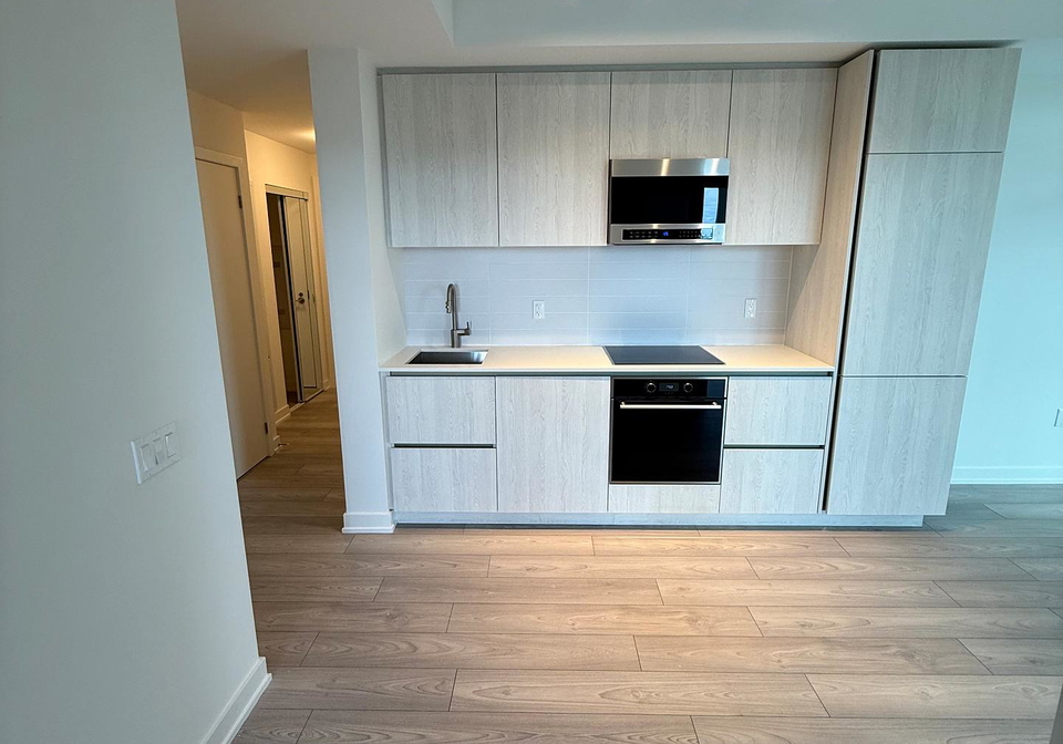 110-broadway-avenue-toronto-ontario-c13421532
