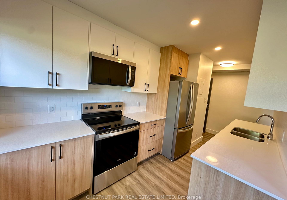 1wingreen-court-north-york-ontario-c13422070