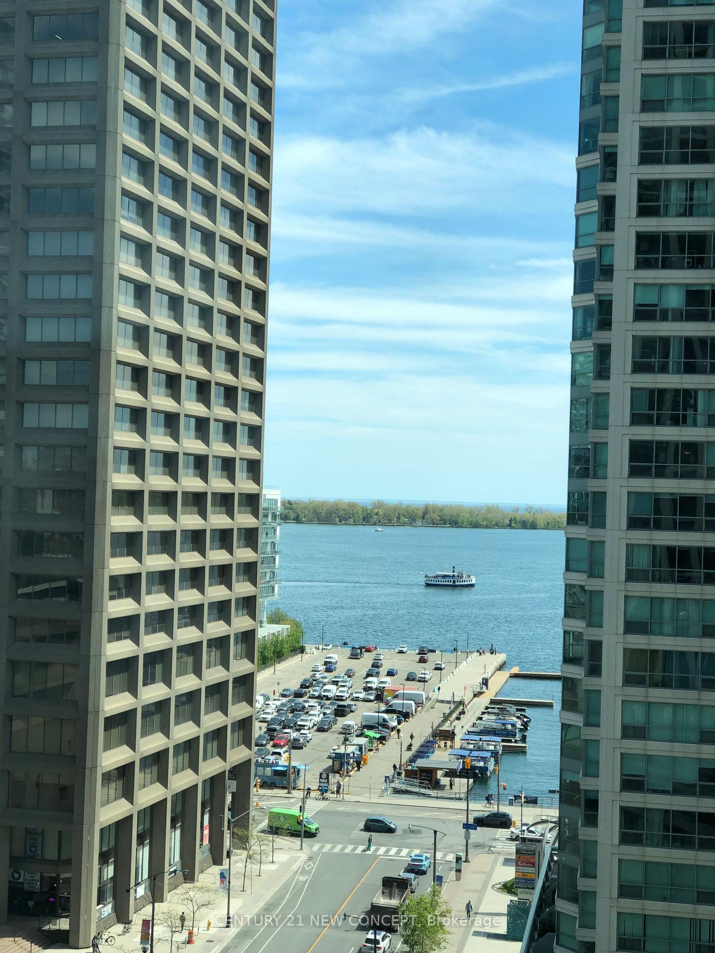 16-yonge-street-toronto-ontario-c13422268