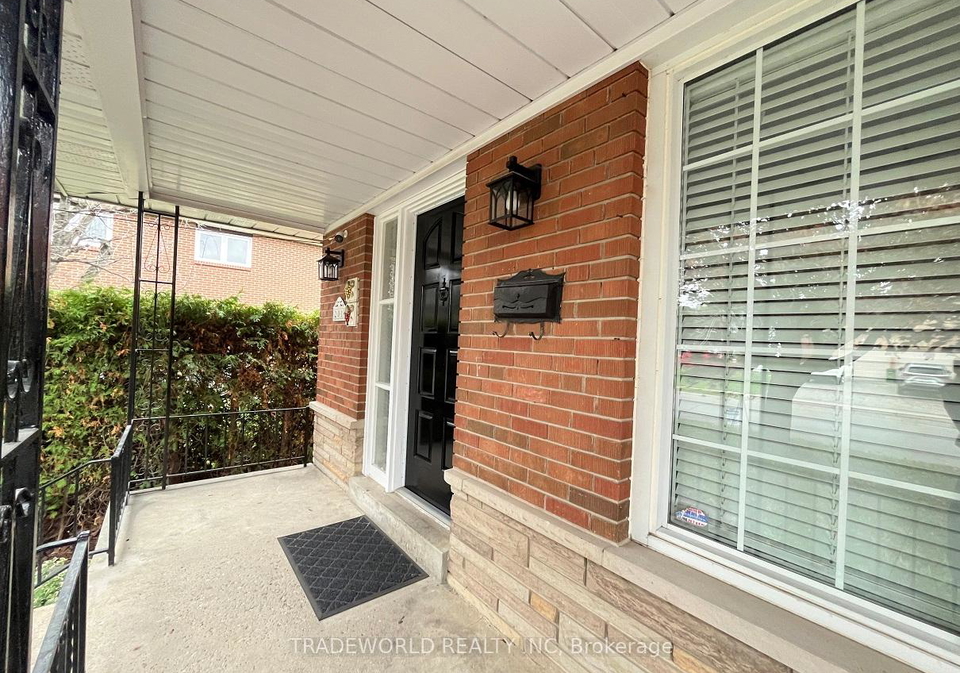 201-hendon-avenue-toronto-ontario-c13422308