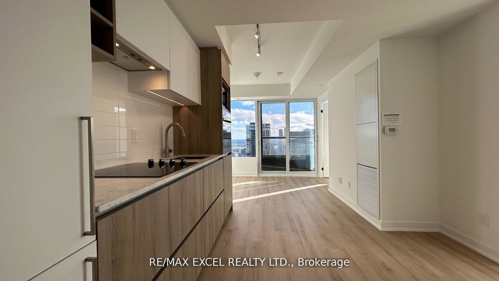 319-jarvis-street-toronto-ontario-c13422686