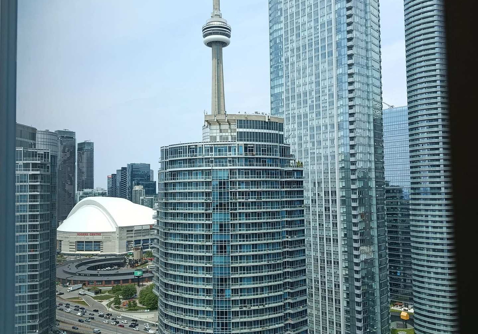 77-harbour-square-toronto-ontario-c13422902
