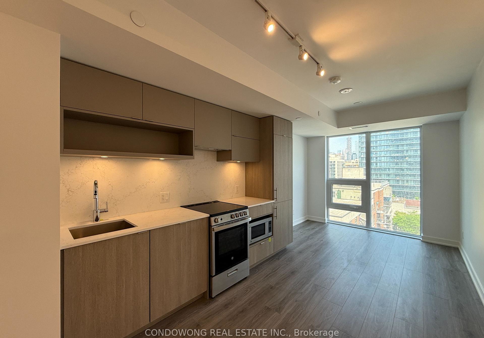 100-queen-street-e-toronto-ontario-c13422906