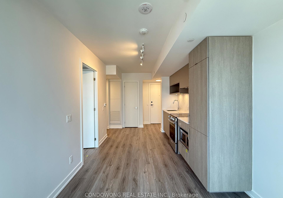100-queen-street-e-toronto-ontario-c13422906