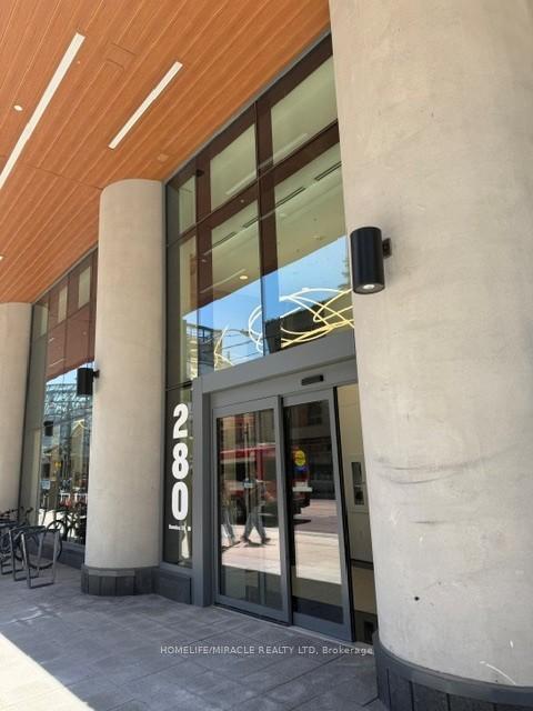 280-dundas-street-w-toronto-ontario-c13422932
