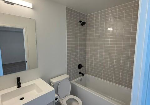 280-dundas-street-w-toronto-ontario-c13422932
