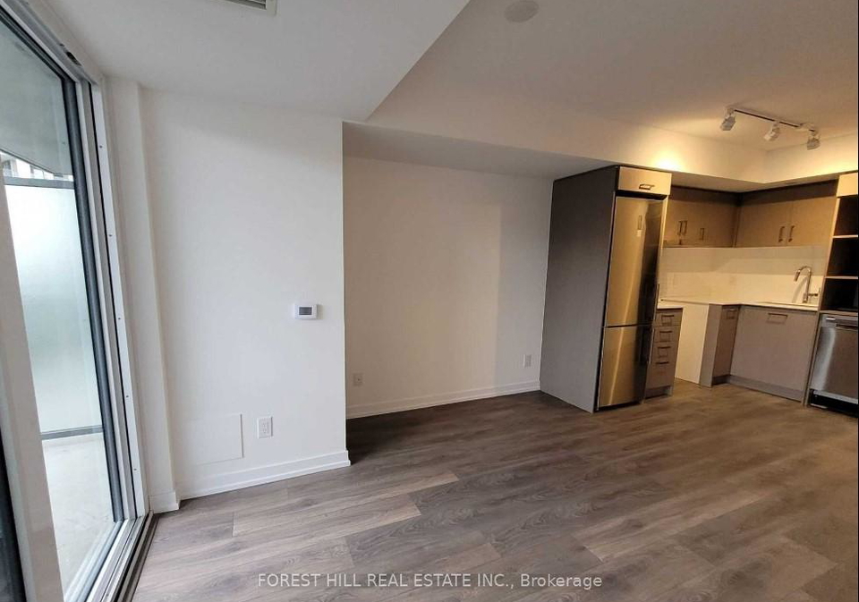 219-dundas-street-e-toronto-ontario-c13423012
