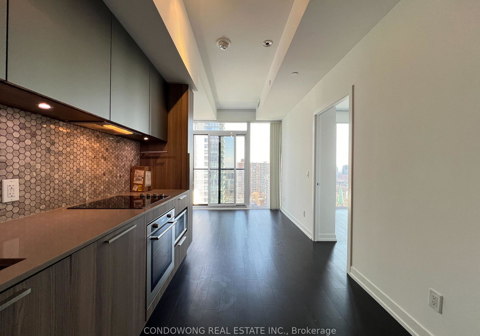 85-wood-street-toronto-ontario-c13423068