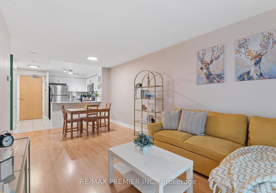 212-eglinton-avenue-e-toronto-ontario-c13423070