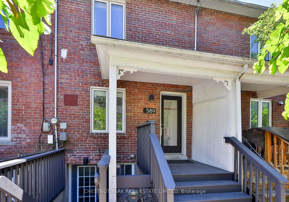 589-wellington-street-w-toronto-ontario-c13423094