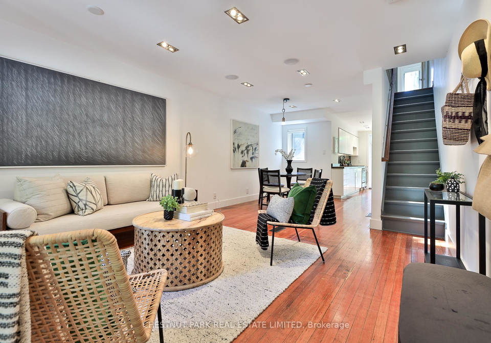589-wellington-street-w-toronto-ontario-c13423094