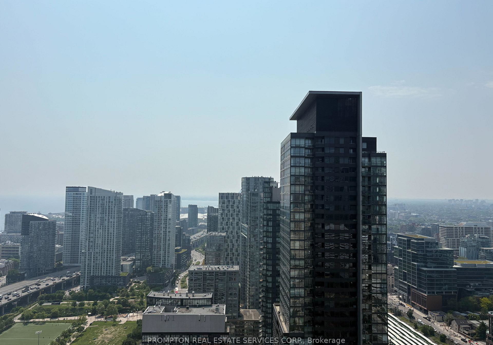3-concord-cityplace-way-toronto-ontario-c13423108