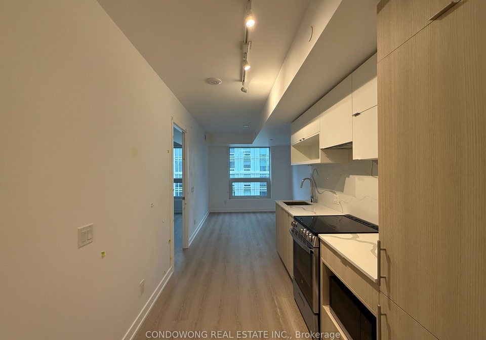 100-queen-street-e-toronto-ontario-c13423226