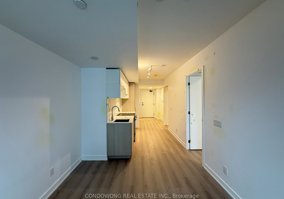 100-queen-street-e-toronto-ontario-c13423226