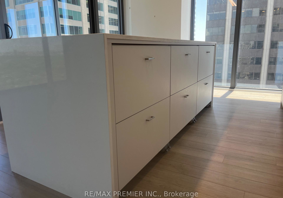 8-cumberland-street-toronto-ontario-c13423284