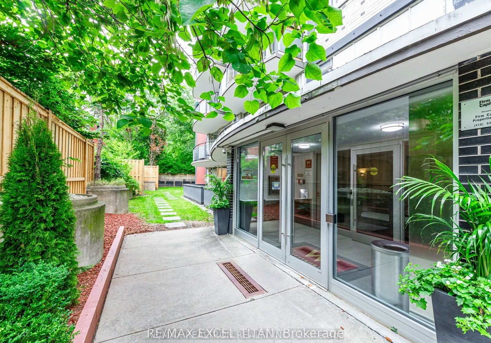 25-bedford-road-toronto-ontario-c13423356