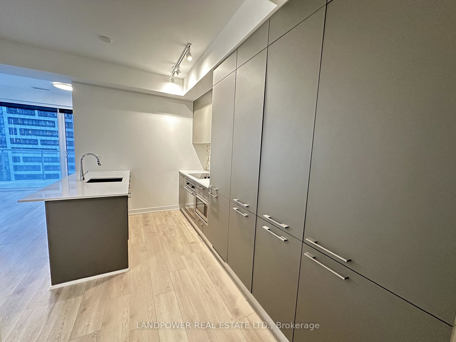 3-gloucester-street-toronto-ontario-c13423508
