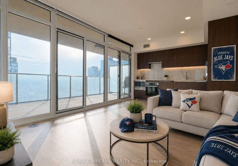 1-concord-cityplace-way-toronto-ontario-c13423540
