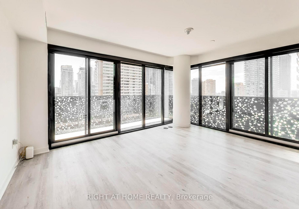 55-charles-street-e-toronto-ontario-c13423666