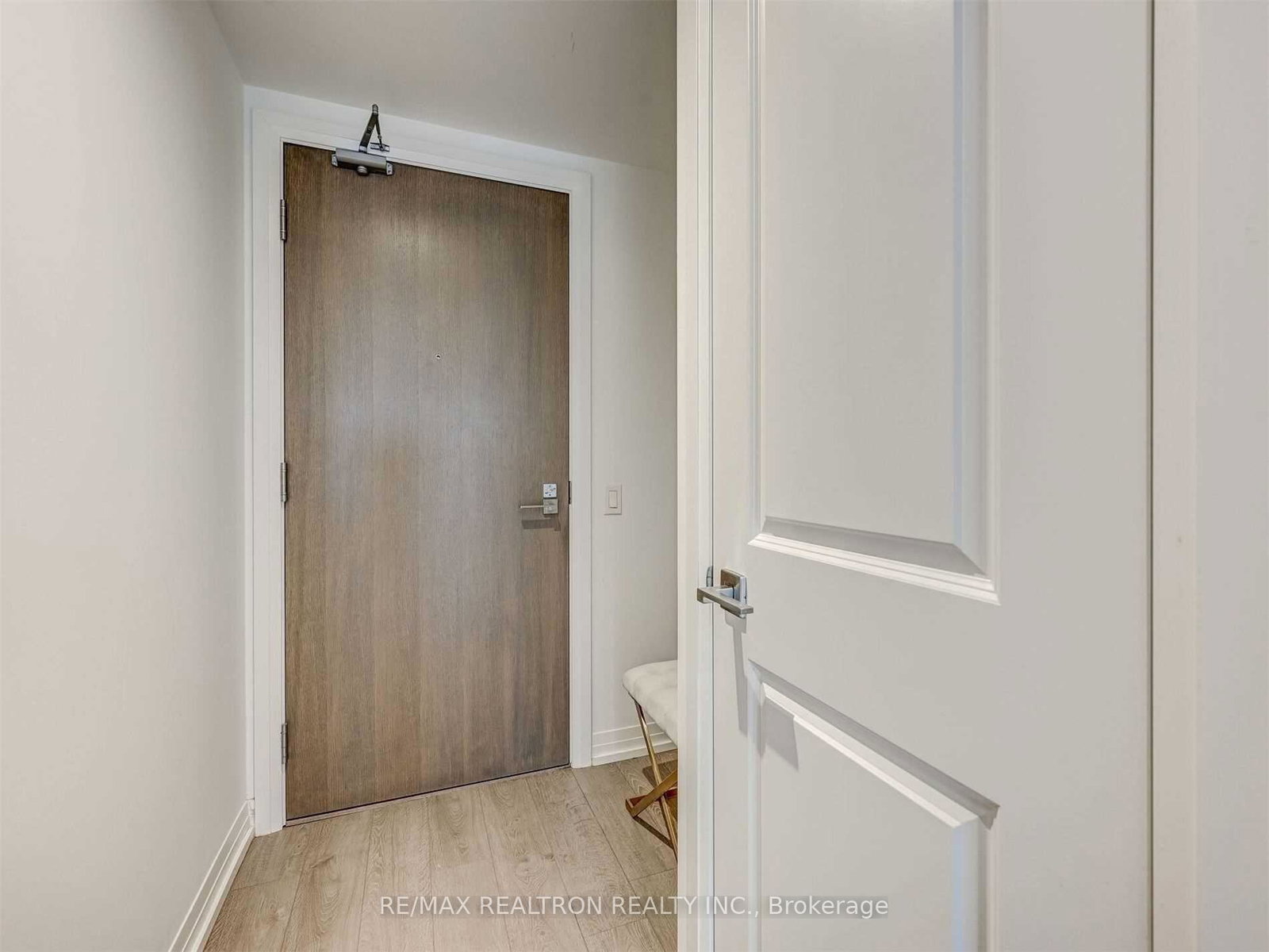 251-jarvis-street-toronto-ontario-c13423692