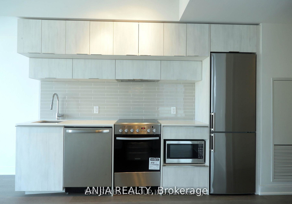 181-dundas-street-e-toronto-ontario-c13423730