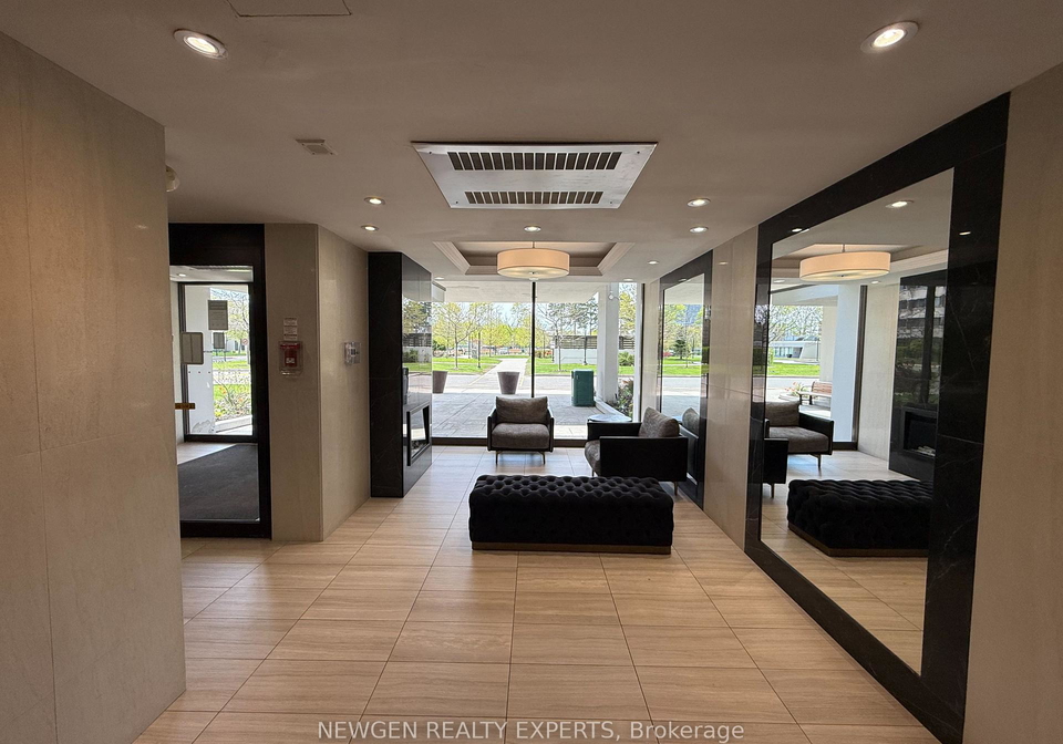 725-don-mills-road-east-york-ontario-c13423768