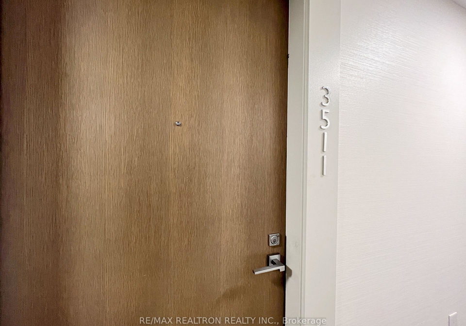 251-jarvis-street-toronto-ontario-c13423864
