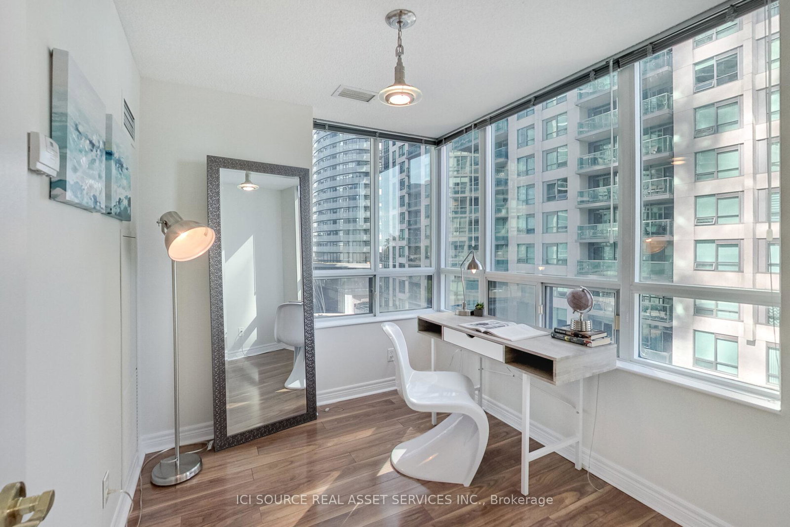 51-lower-simcoe-street-toronto-ontario-c13424024