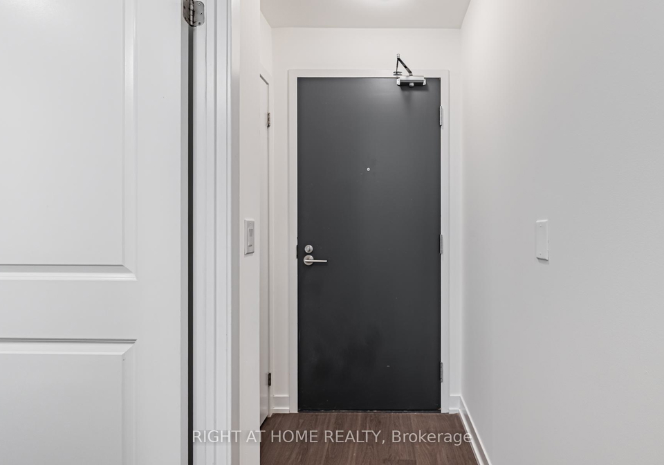 105-george-street-toronto-ontario-c13424084