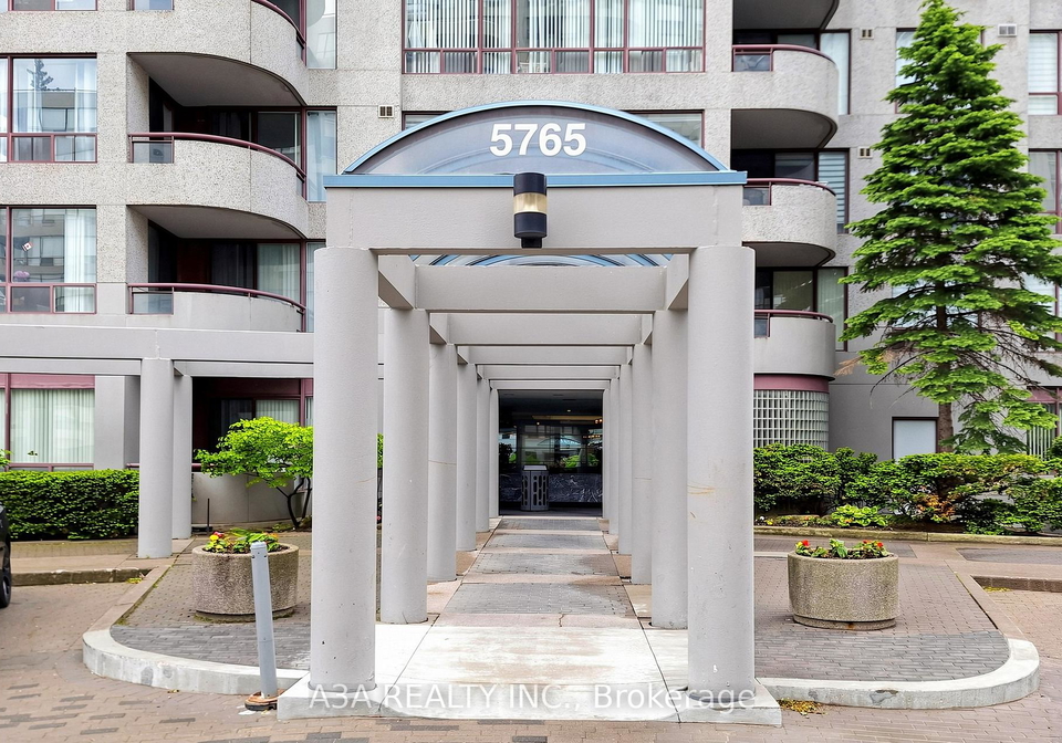 5765-yonge-street-north-york-ontario-c13424266