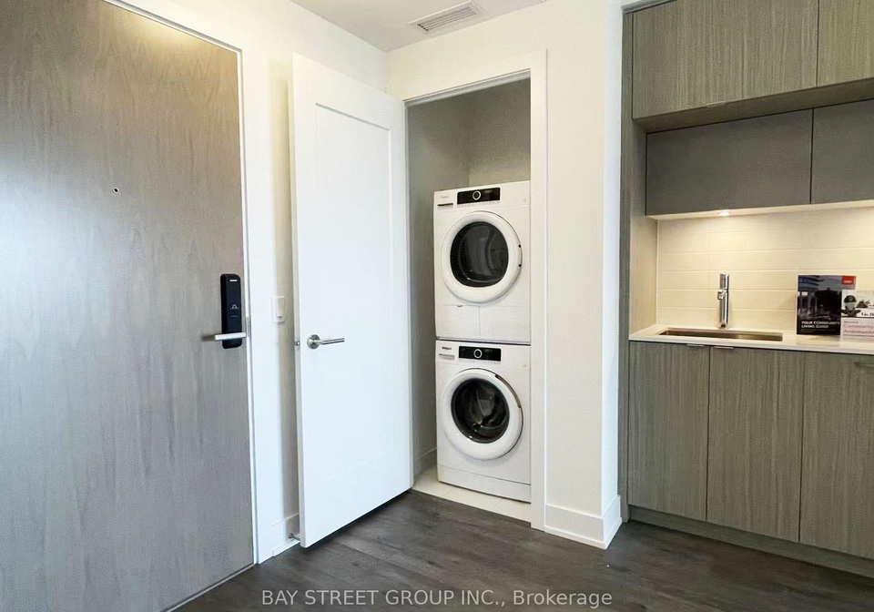 575-bloor-street-e-toronto-ontario-c13424276