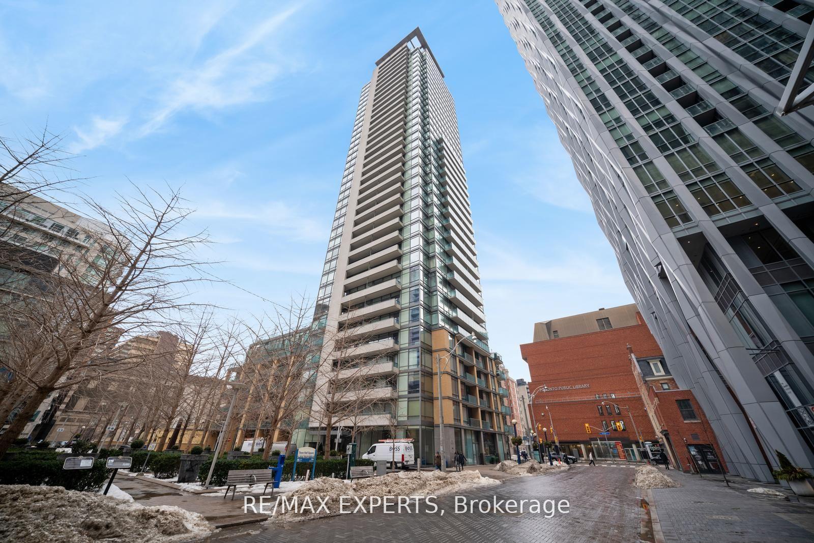 18-yorkville-avenue-s-toronto-ontario-c13424424