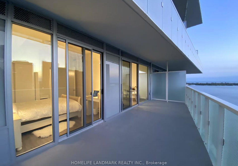 15-queens-quay-e-toronto-ontario-c13424456