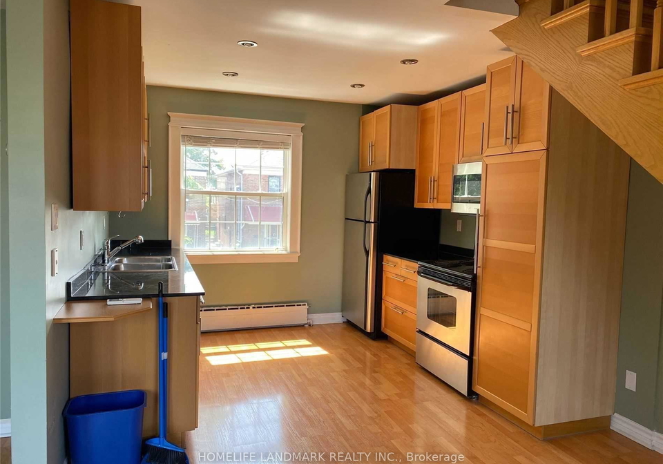 4-sully-crescent-toronto-ontario-c13424756