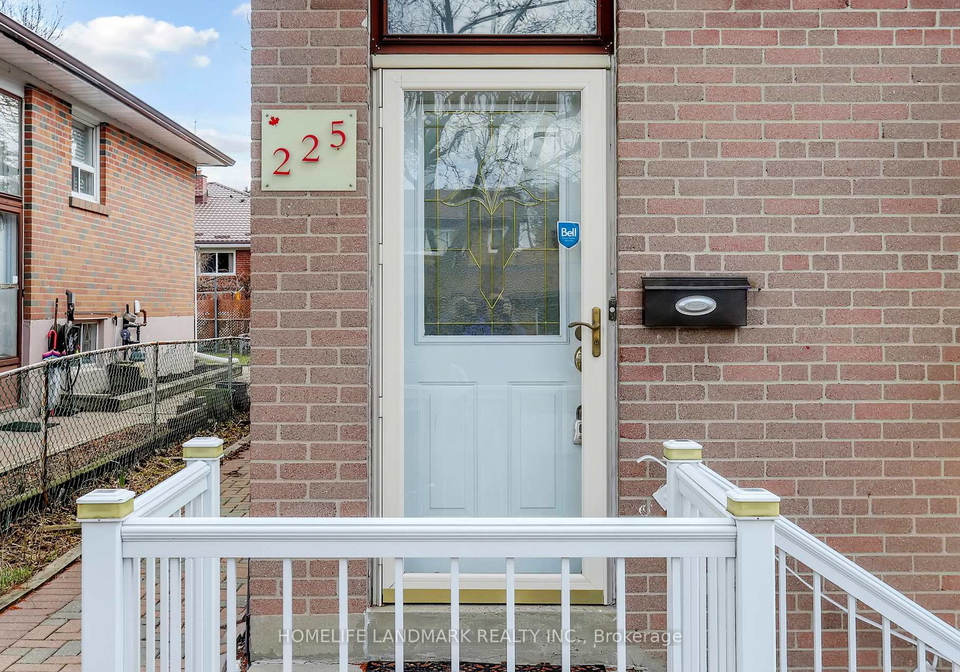 225-pineway-boulevard-north-york-ontario-c13424798