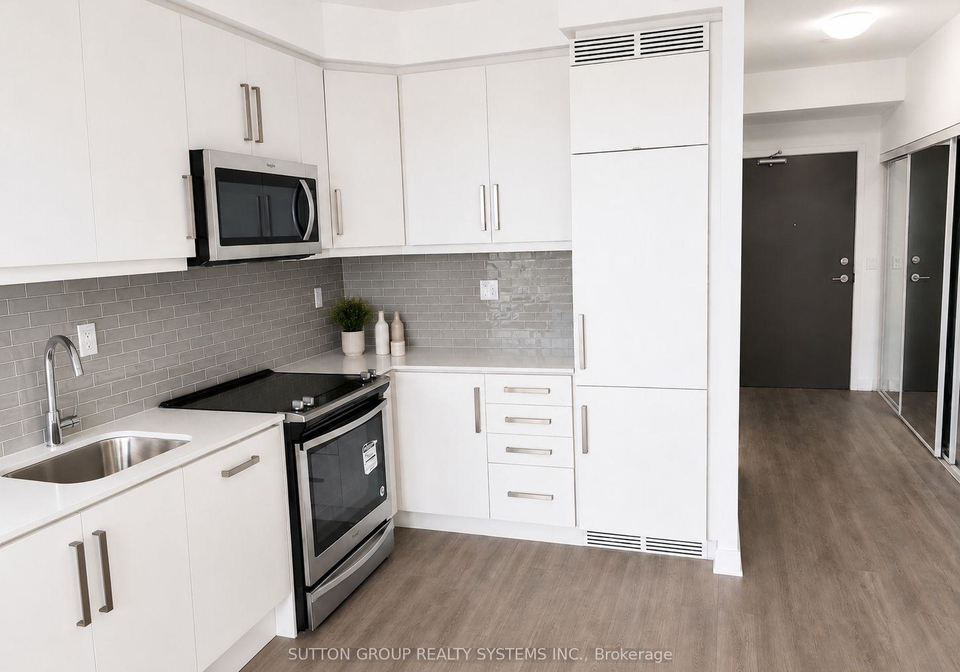 5180-yonge-street-w-toronto-ontario-c13424812