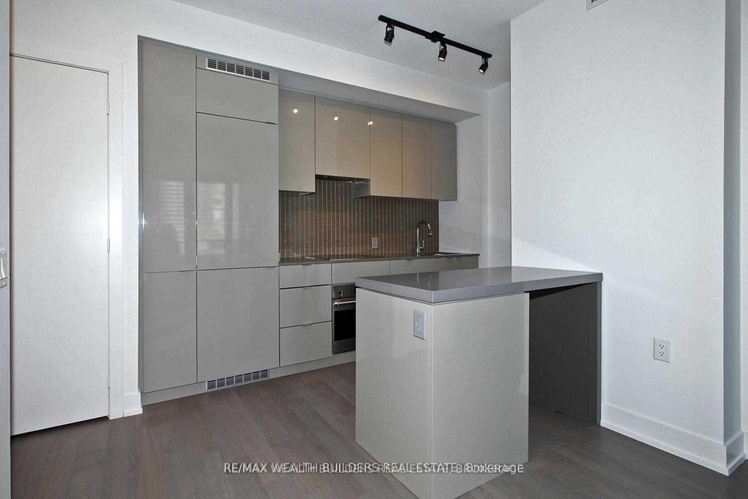 7-grenville-street-toronto-ontario-c13424834