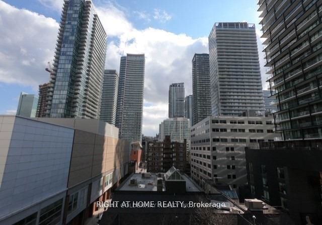 318-richmond-street-w-toronto-ontario-c13424882