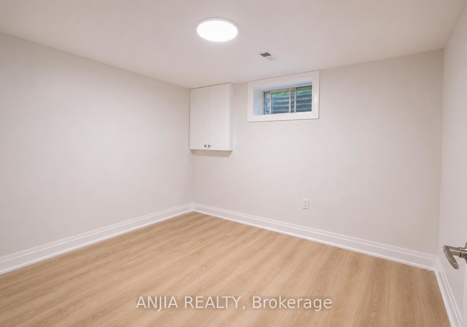 31-shippigan-crescent-north-york-ontario-c13424934