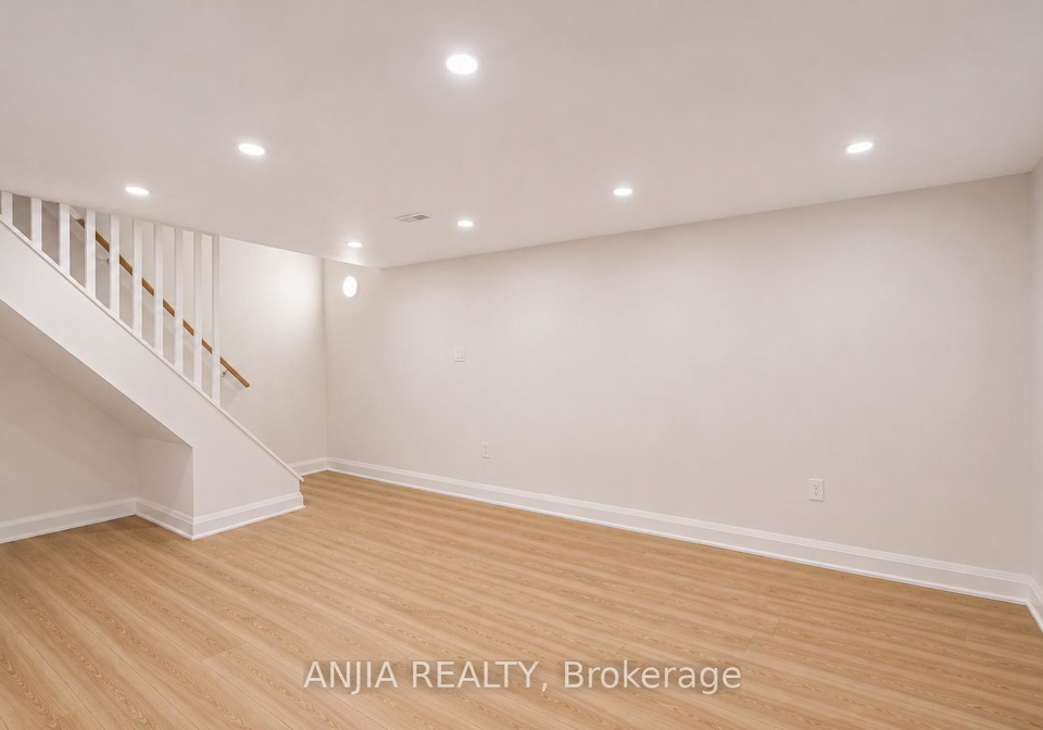 31-shippigan-crescent-north-york-ontario-c13424934