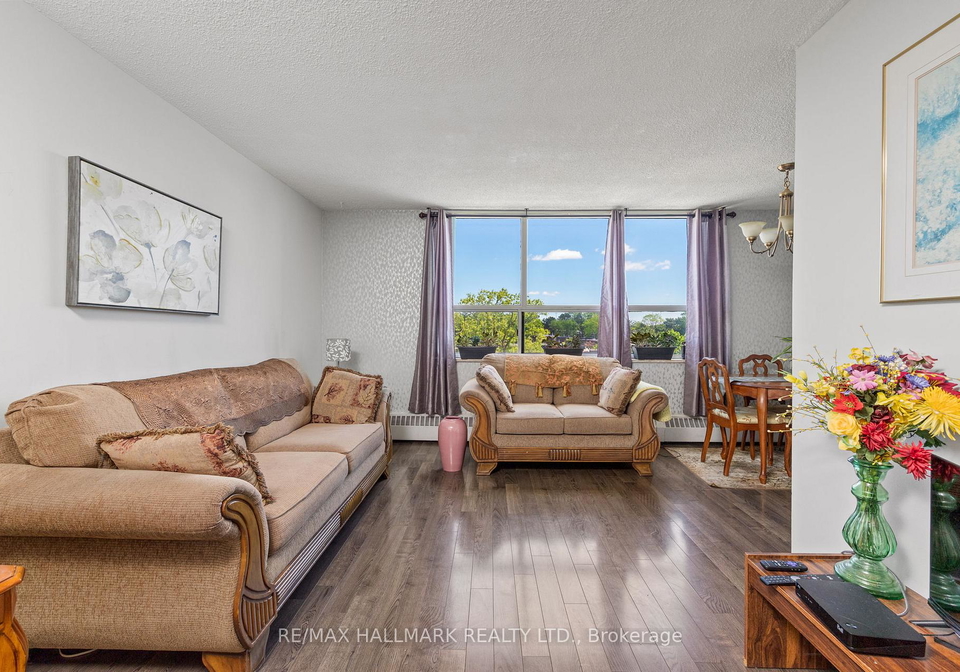 5-parkway-forest-drive-north-york-ontario-c13424990