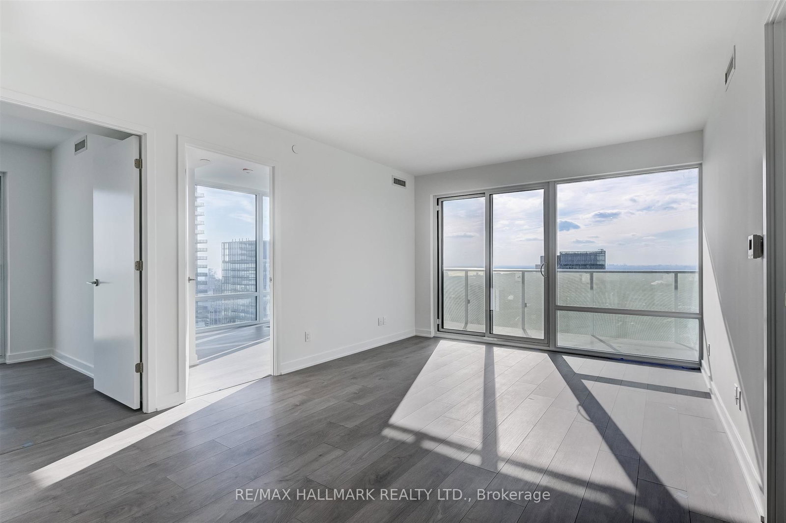501-yonge-street-toronto-ontario-c13425210