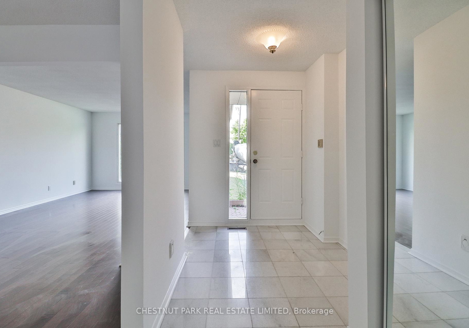 18-dervock-crescent-north-york-ontario-c13425456