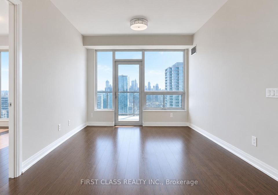 5-sheppard-avenue-e-north-york-ontario-c13425538