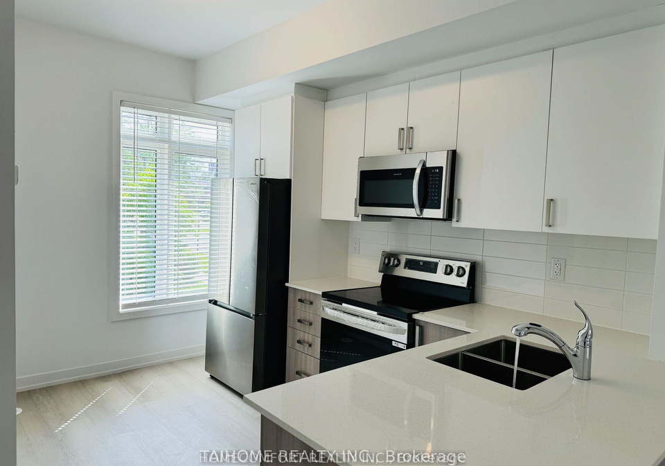64a-tisdale-avenue-north-york-ontario-c13425556