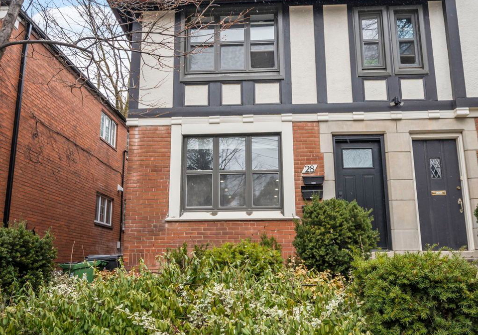 28-strathgowan-avenue-toronto-ontario-c13425642