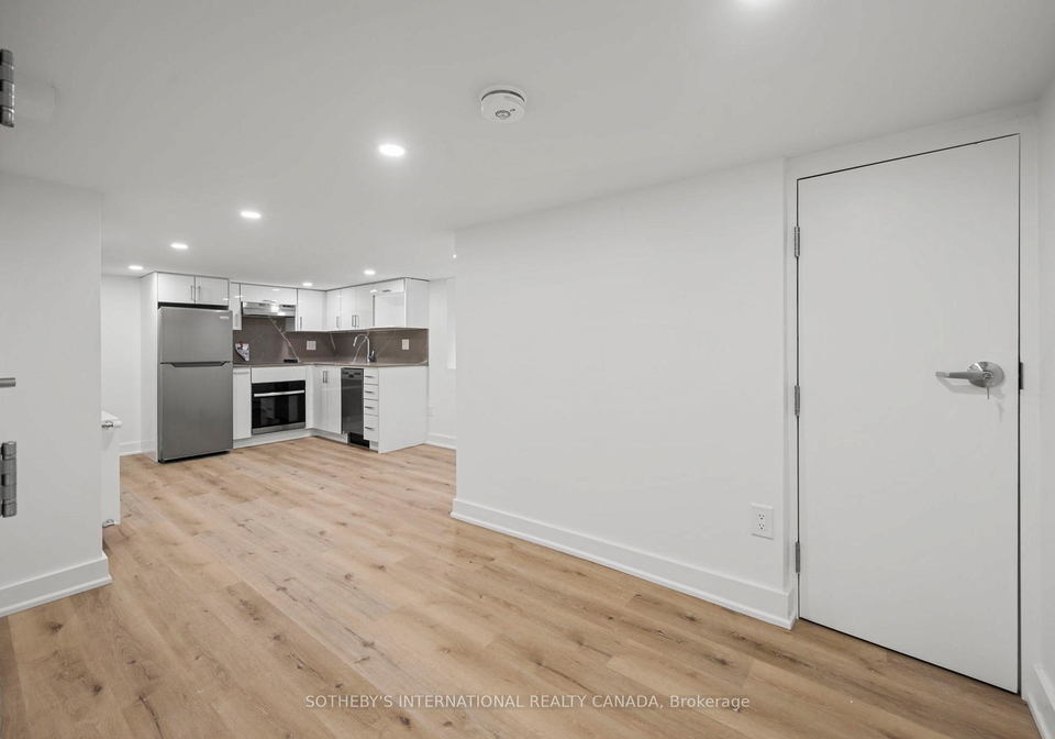 28-strathgowan-avenue-toronto-ontario-c13425642
