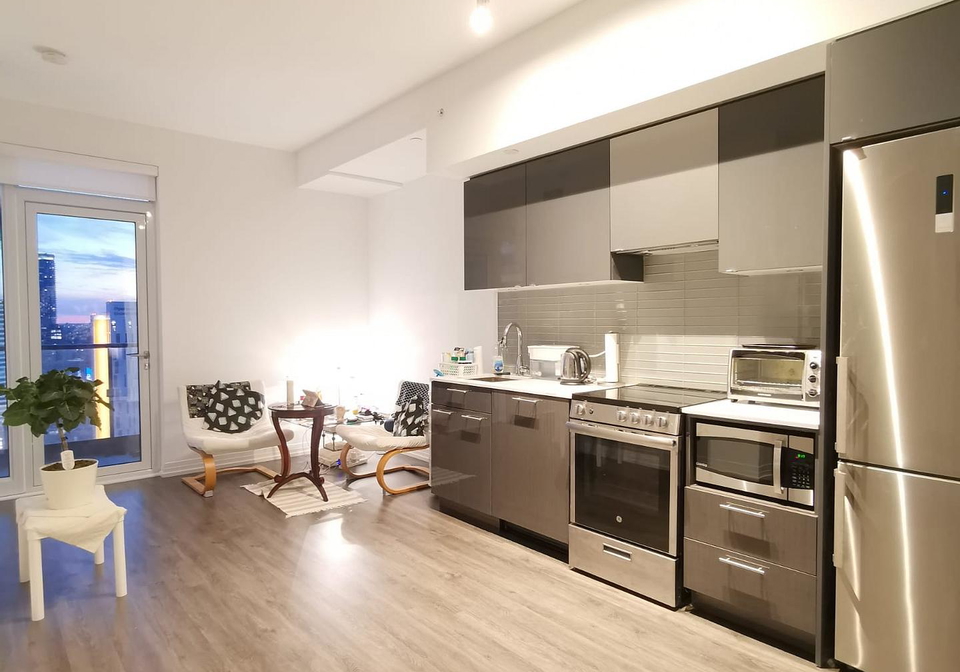 251-jarvis-street-toronto-ontario-c13425744