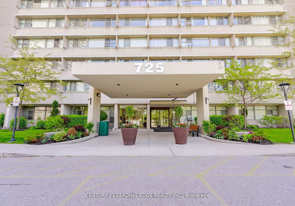 725-don-mills-road-east-york-ontario-c13425750